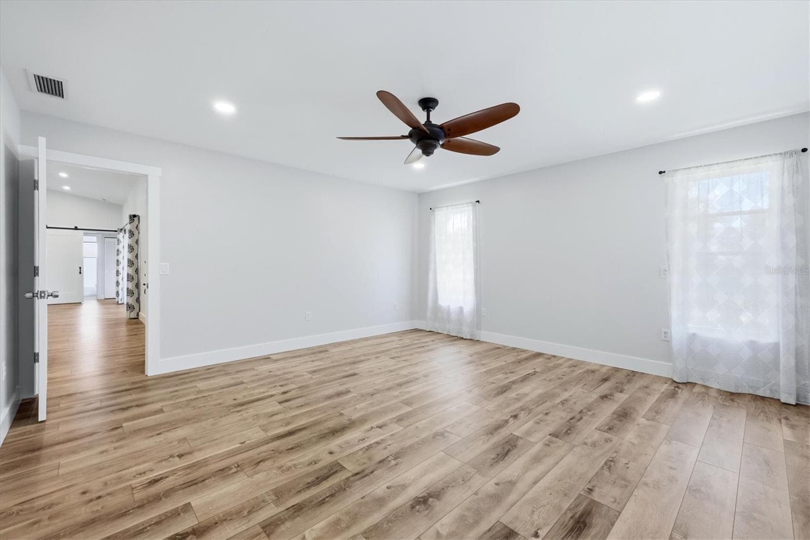 Single Family Residence at 338 PINE GLEN CT, ENGLEWOOD, photo 22 of 45