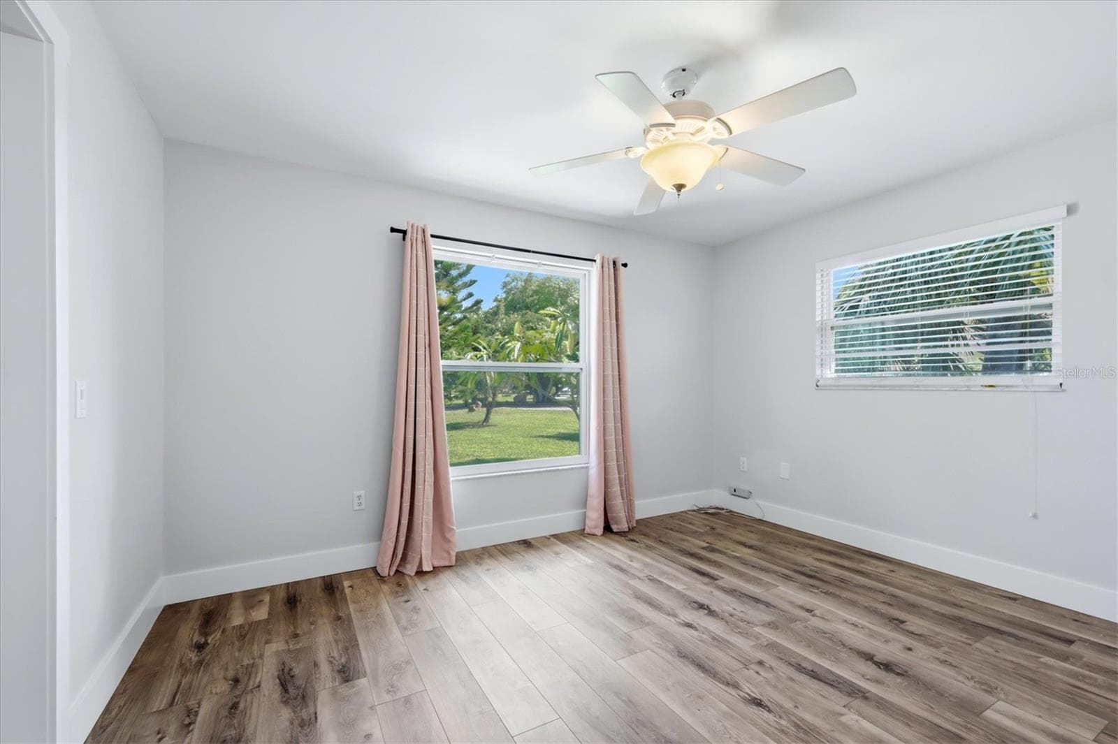 Single Family Residence at 338 PINE GLEN CT, ENGLEWOOD, photo 26 of 45