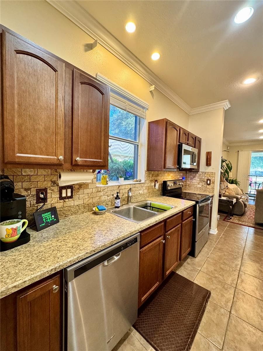 Single Family Residence at 13350 MEADOW GOLF AVE, HUDSON, photo 26 of 50