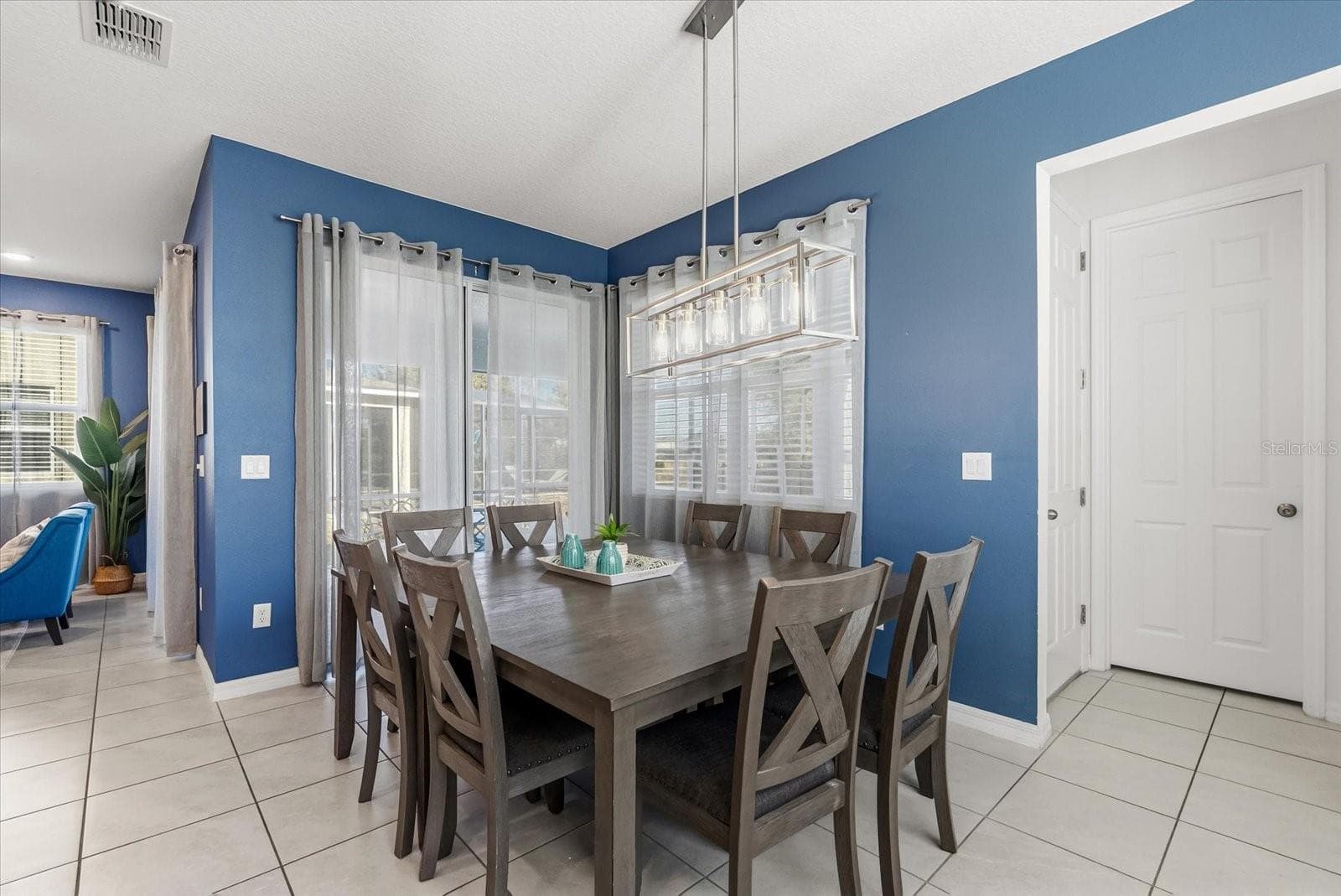 Single Family Residence at 2009 TROPICAL PALMS CIR, KISSIMMEE, photo 9 of 55
