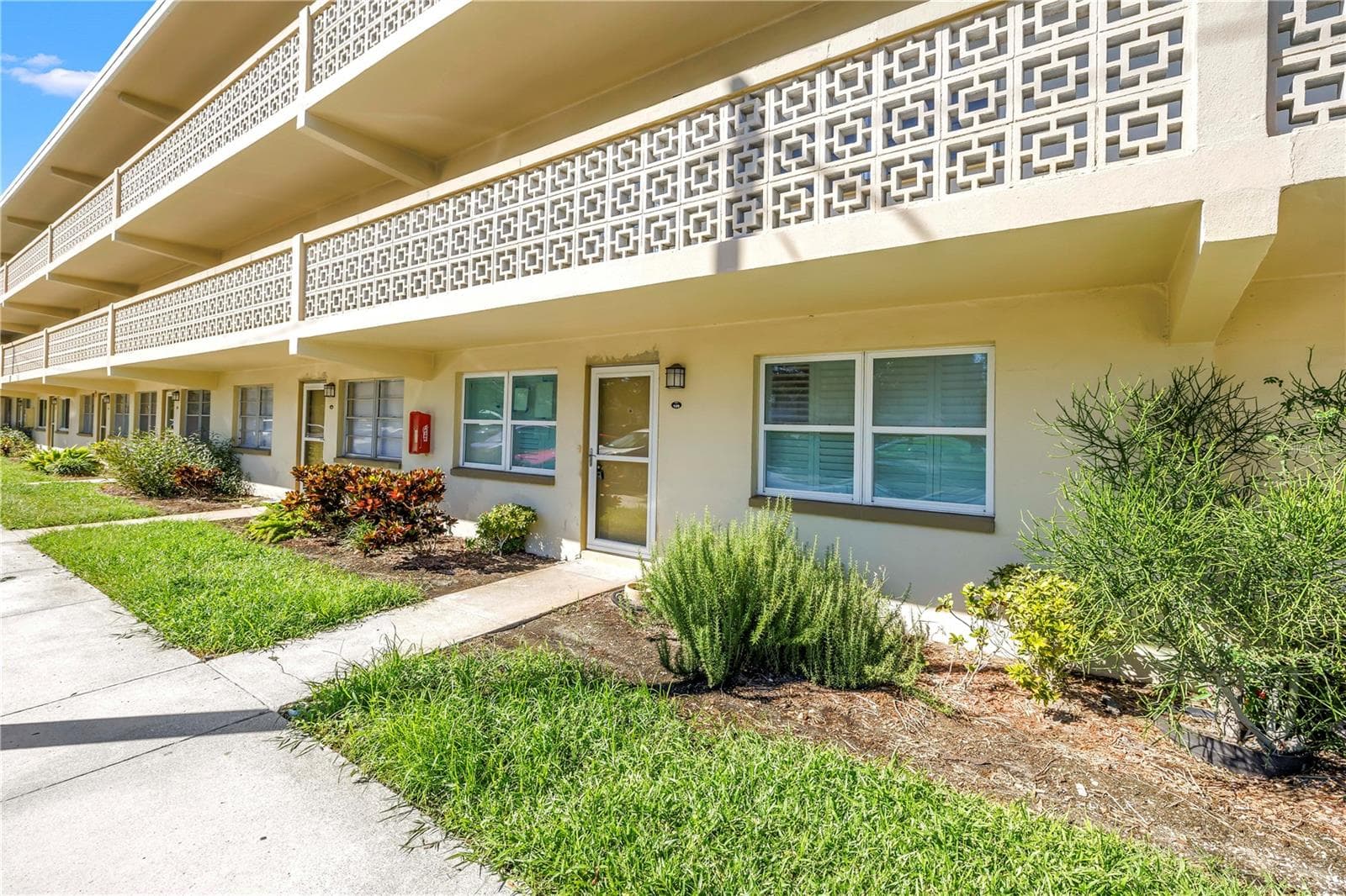 Condominium at 951 79TH AVE N #120, ST PETERSBURG, photo 24 of 30