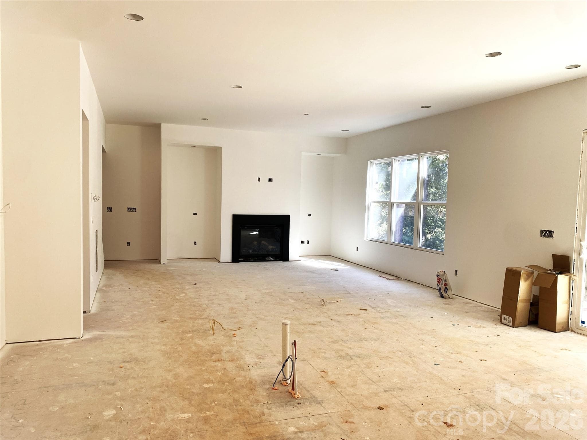 Single Family Residence at 103 Cody Court, Troutman, photo 5 of 8