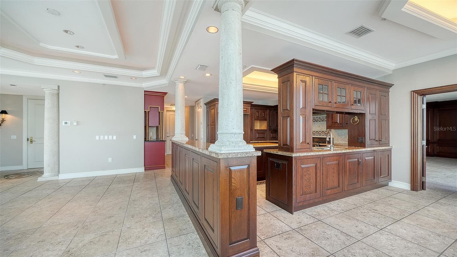 Condominium at 1233 N GULFSTREAM AVE #1404, SARASOTA, photo 30 of 67