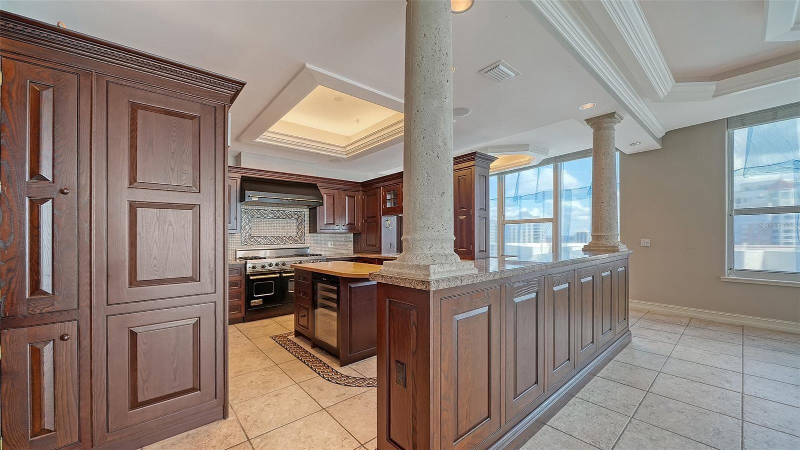 Condominium at 1233 N GULFSTREAM AVE #1404, SARASOTA, photo 32 of 67