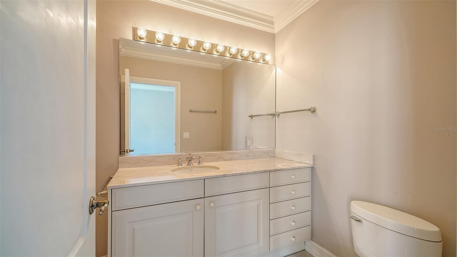 Guest suite - 1233 N GULFSTREAM AVE #1404, SARASOTA