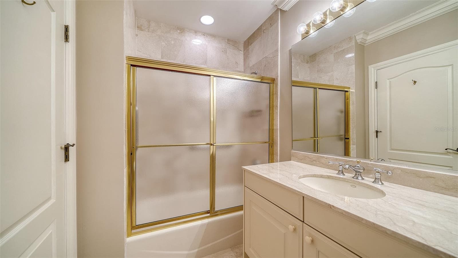 Guest suite - 1233 N GULFSTREAM AVE #1404, SARASOTA