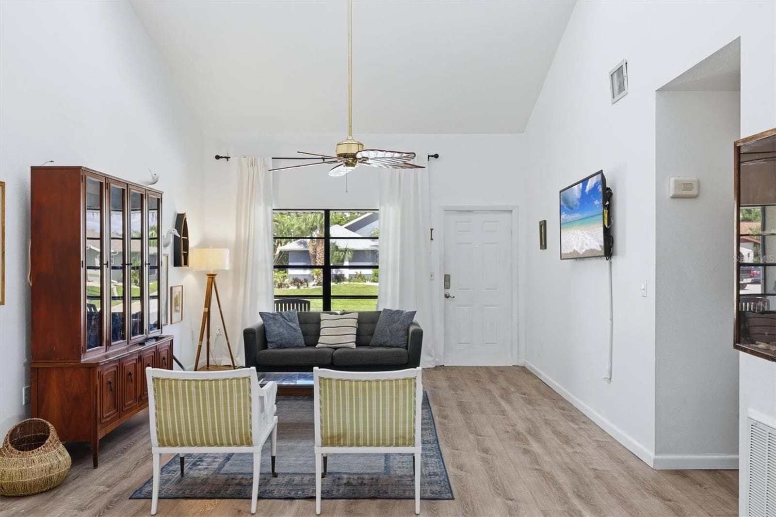 Single Family Residence at 27 MARK TWAIN LN, ROTONDA WEST, photo 9 of 45