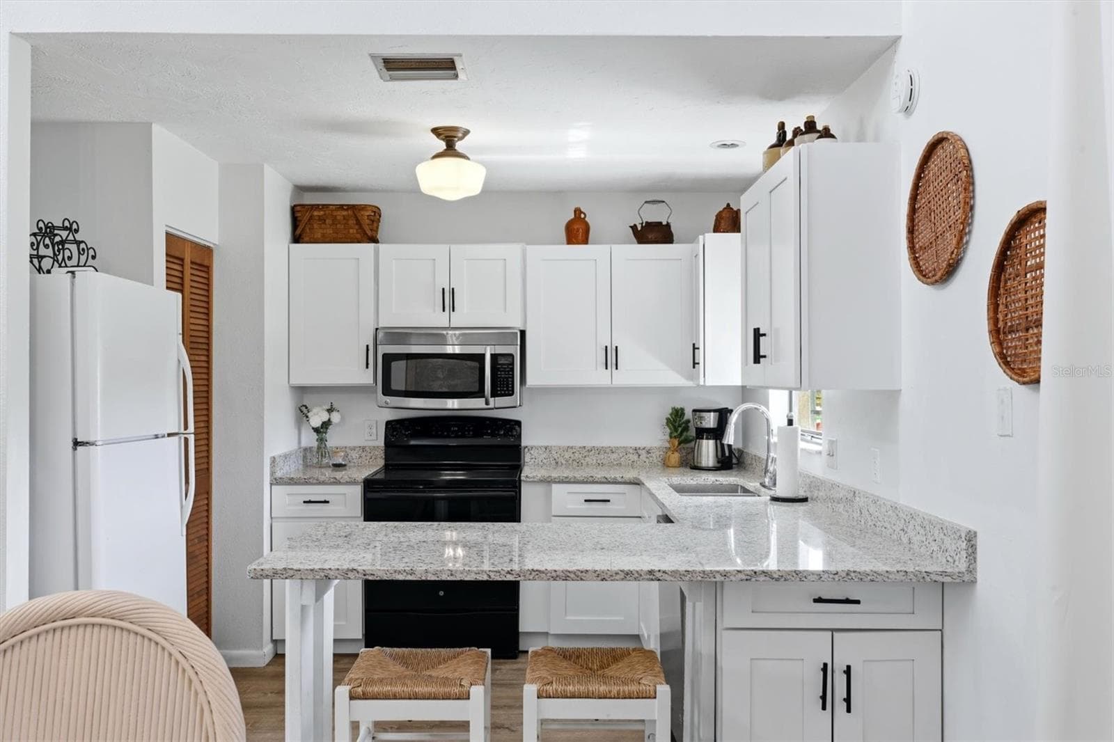 Single Family Residence at 27 MARK TWAIN LN, ROTONDA WEST, photo 15 of 45