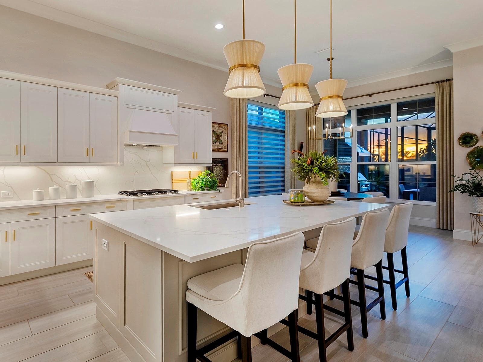 Single Family Residence at 8242 PAVIA WAY, LAKEWOOD RANCH, photo 11 of 100