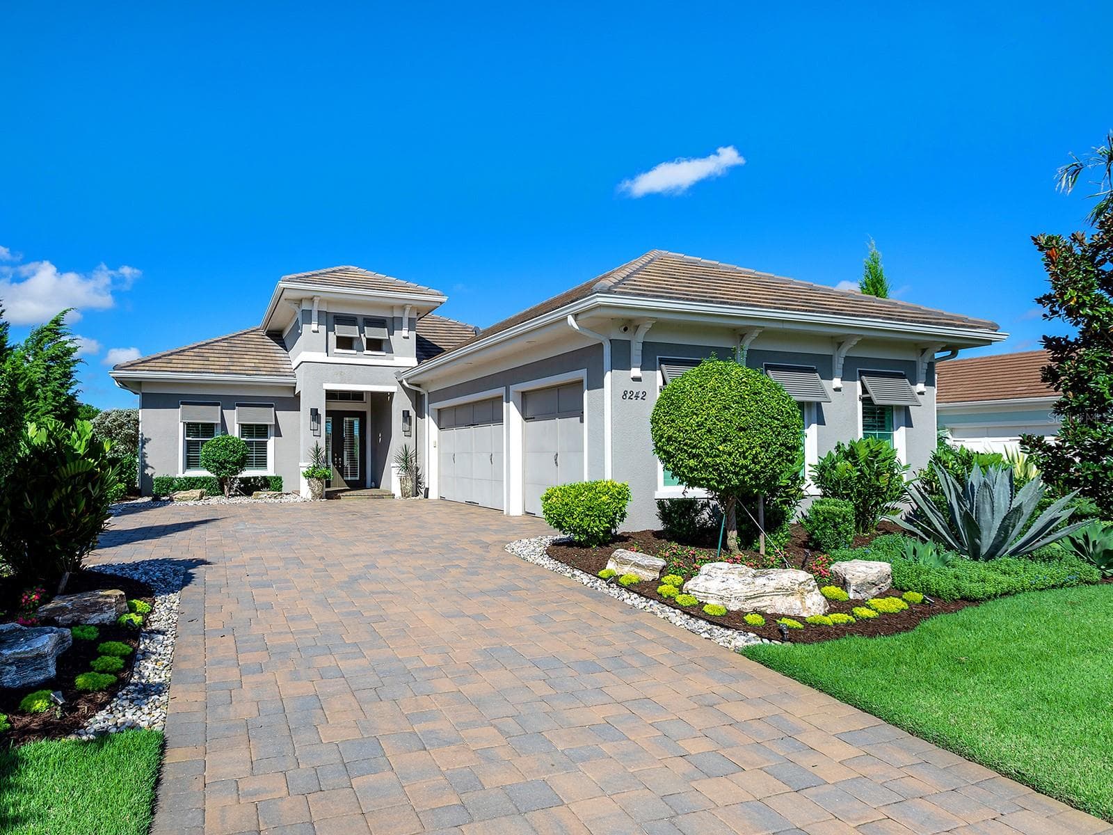 Single Family Residence at 8242 PAVIA WAY, LAKEWOOD RANCH, photo 24 of 100