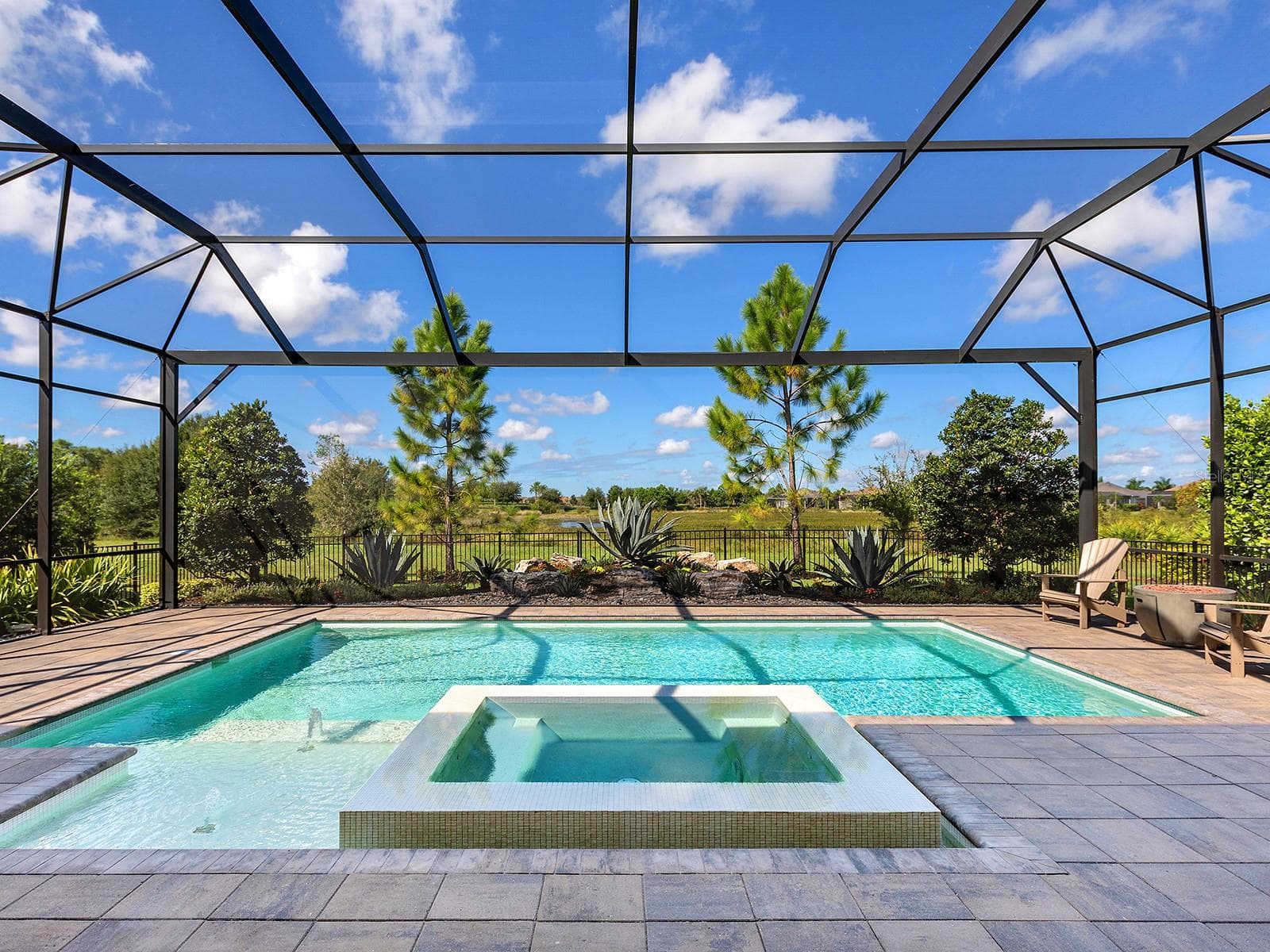 Single Family Residence at 8242 PAVIA WAY, LAKEWOOD RANCH, photo 61 of 100