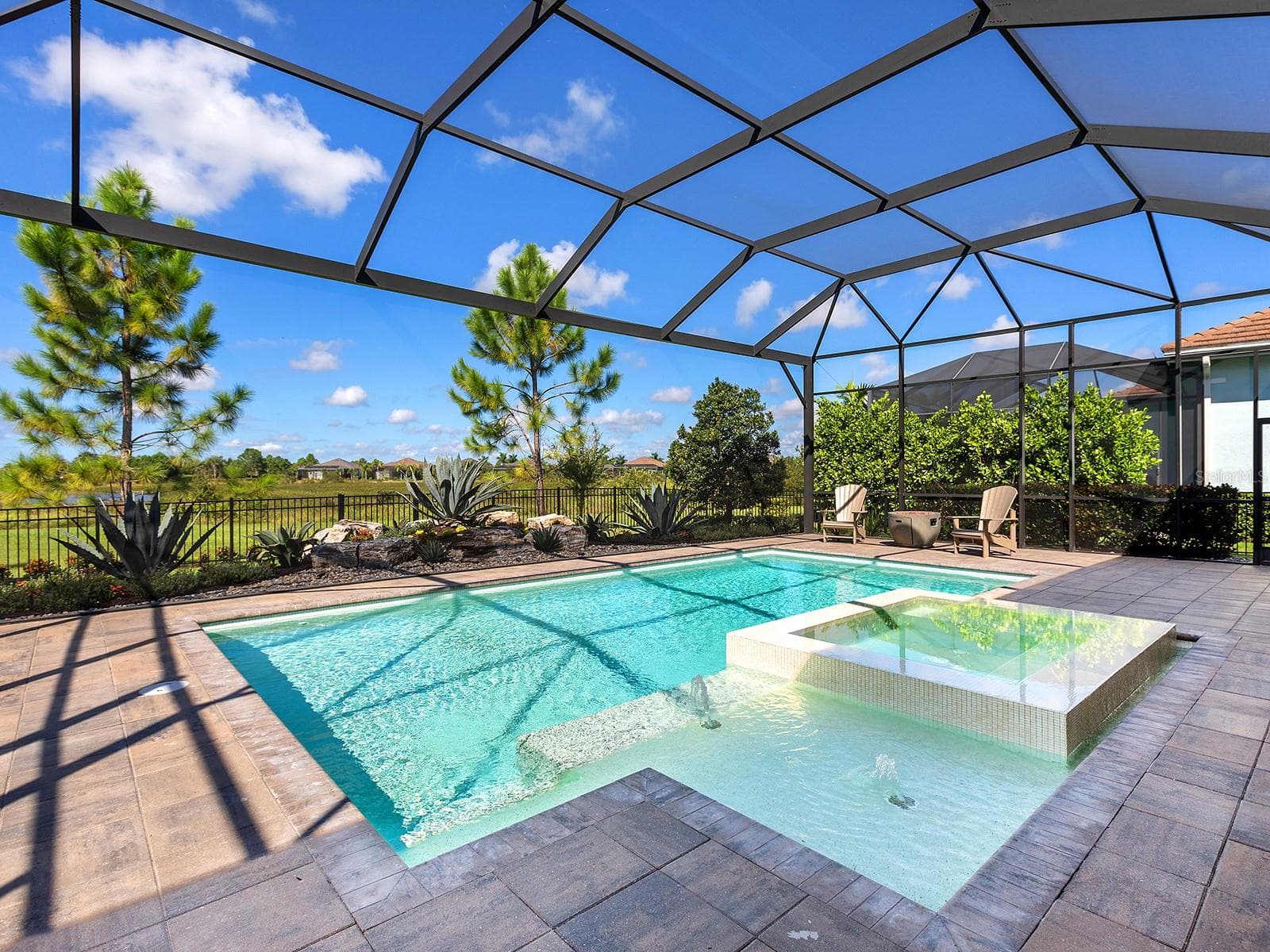 Single Family Residence at 8242 PAVIA WAY, LAKEWOOD RANCH, photo 62 of 100