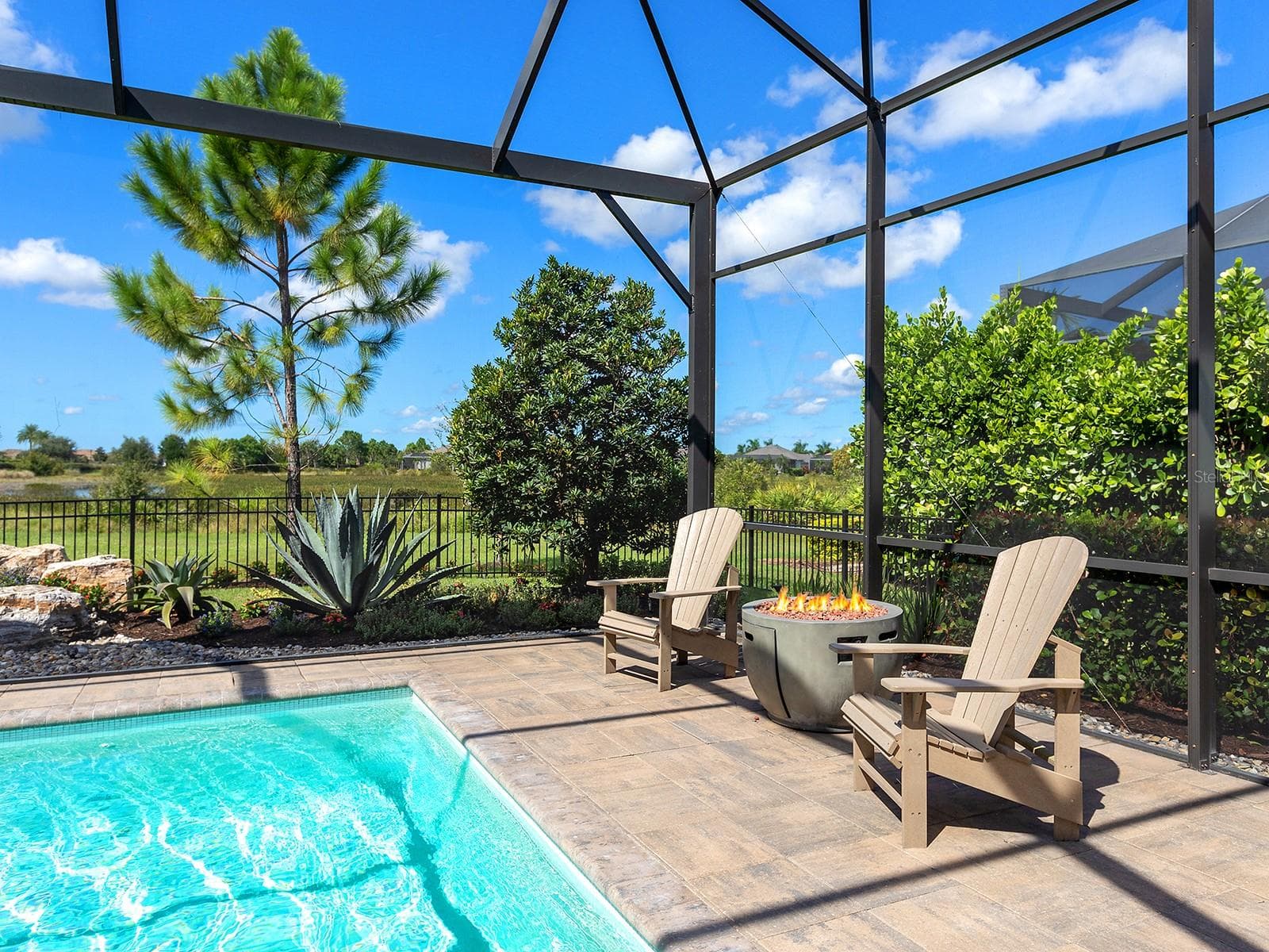 Single Family Residence at 8242 PAVIA WAY, LAKEWOOD RANCH, photo 64 of 100