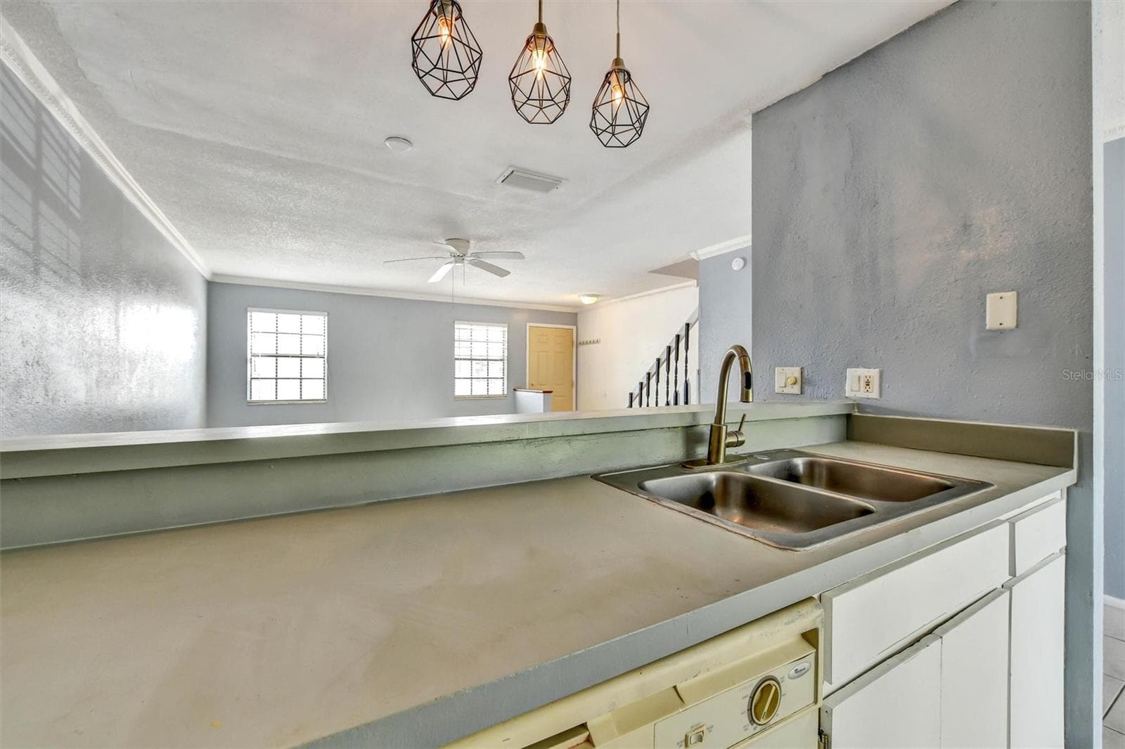 Townhouse at 5320 ABINGER CT, TAMPA, photo 15 of 59