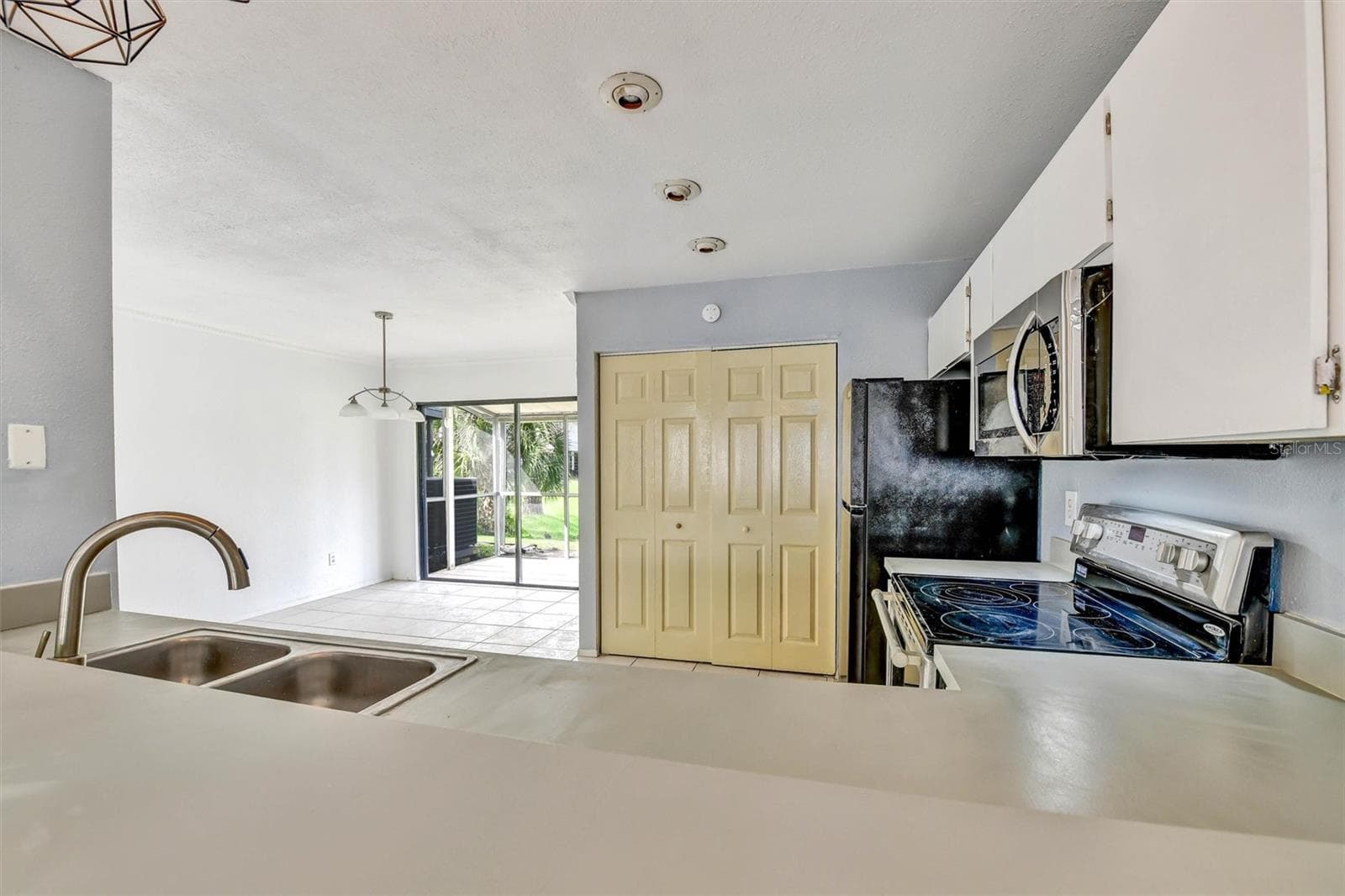 Townhouse at 5320 ABINGER CT, TAMPA, photo 22 of 59