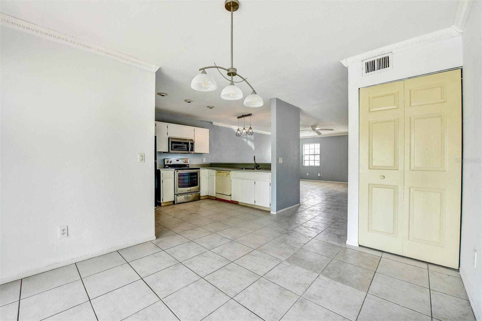 Townhouse at 5320 ABINGER CT, TAMPA, photo 25 of 59