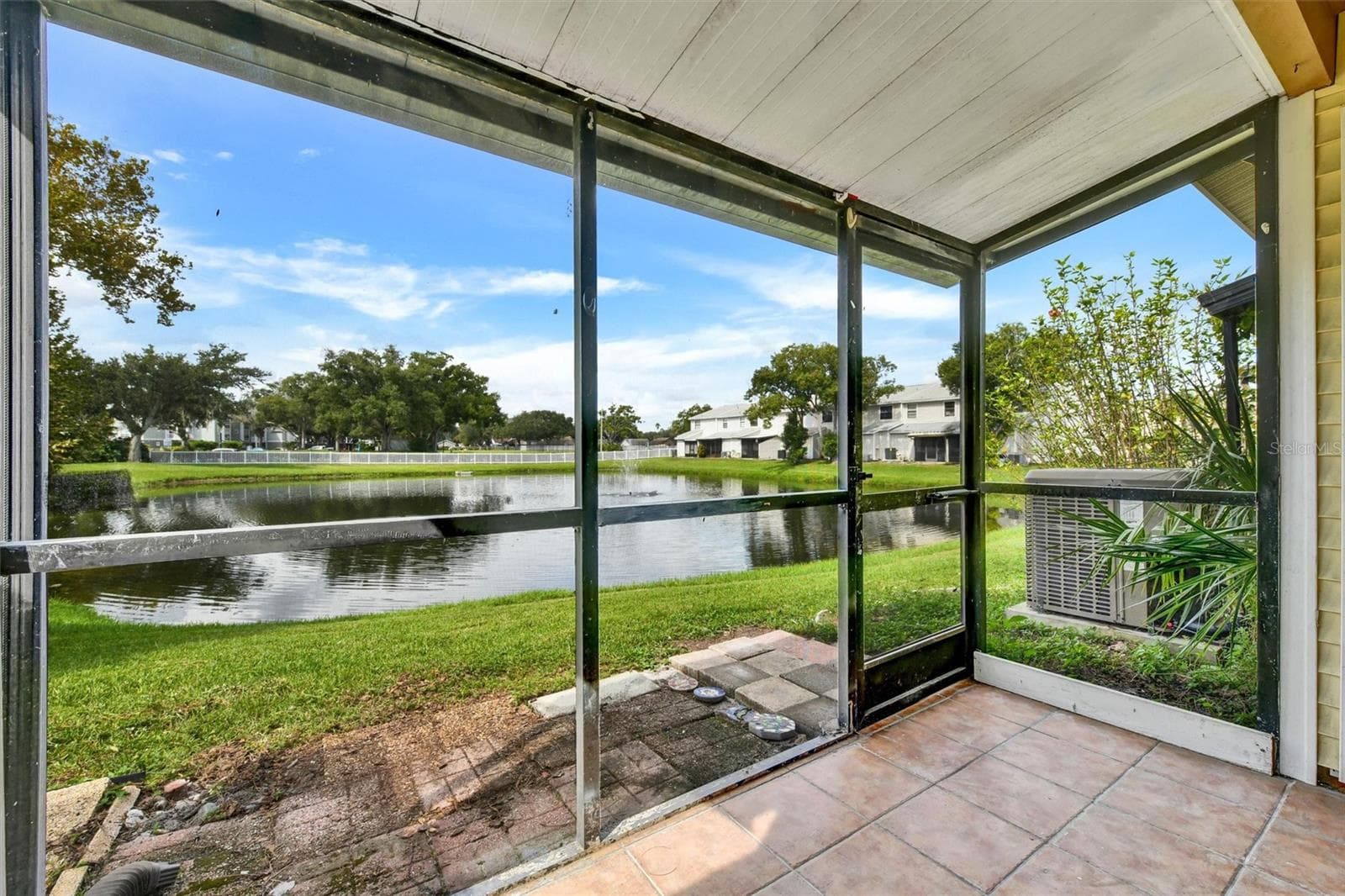 Townhouse at 5320 ABINGER CT, TAMPA, photo 31 of 59