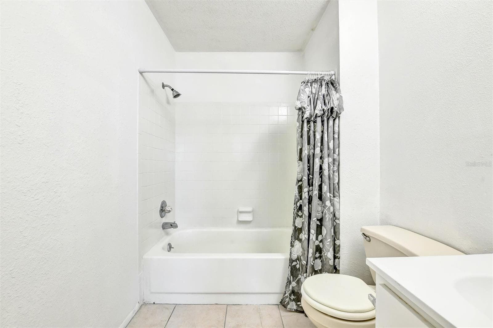 Townhouse at 5320 ABINGER CT, TAMPA, photo 49 of 59