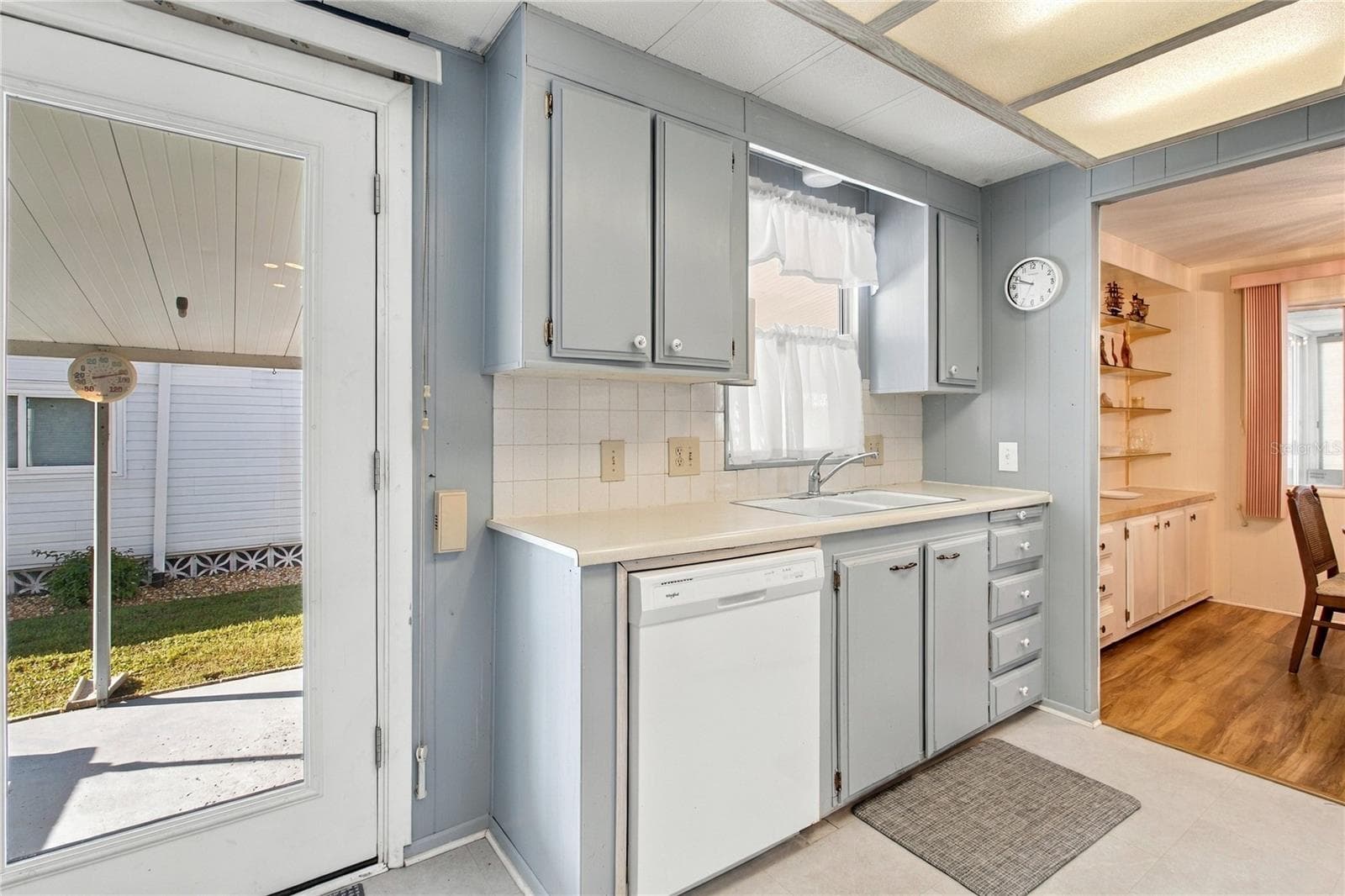Kitchen has a Dishwasher - 808 53RD AVE E #19, BRADENTON