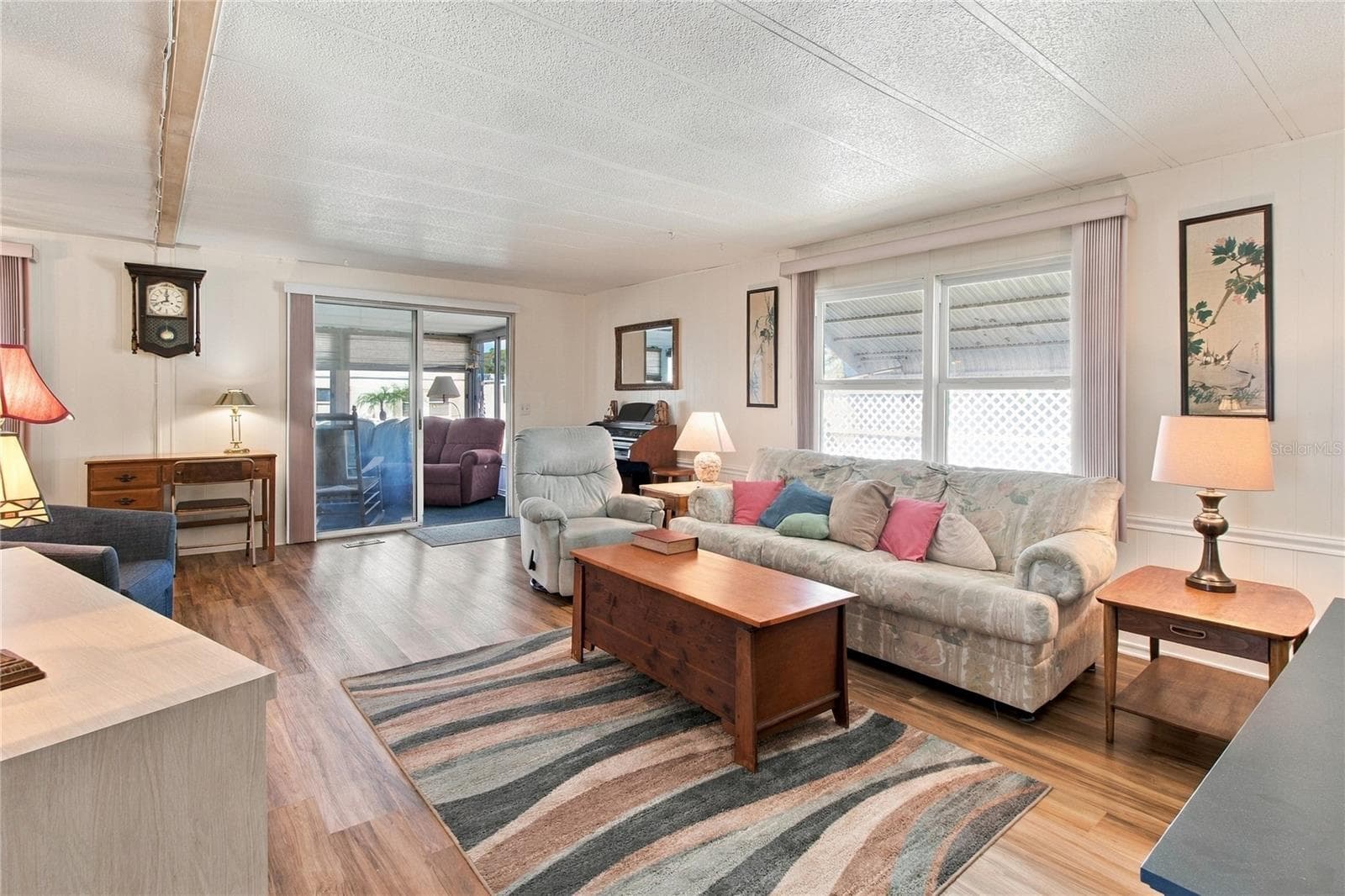 Living Room - 808 53RD AVE E #19, BRADENTON