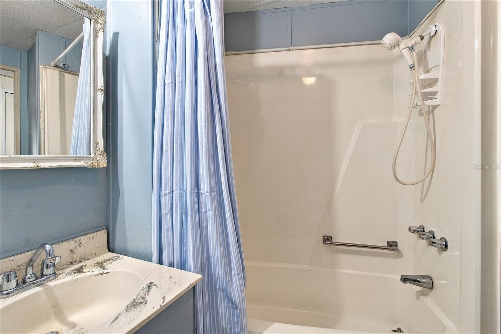 Bathroom w/Shower - 808 53RD AVE E #19, BRADENTON