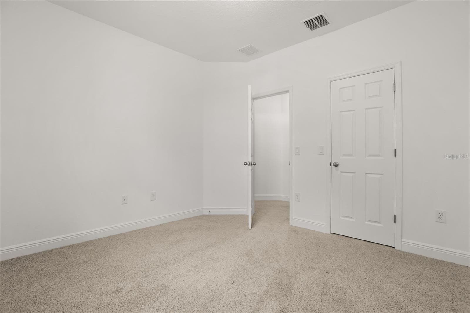 Room #3 - 9279 GRAND ISLAND WAY, WINTER GARDEN