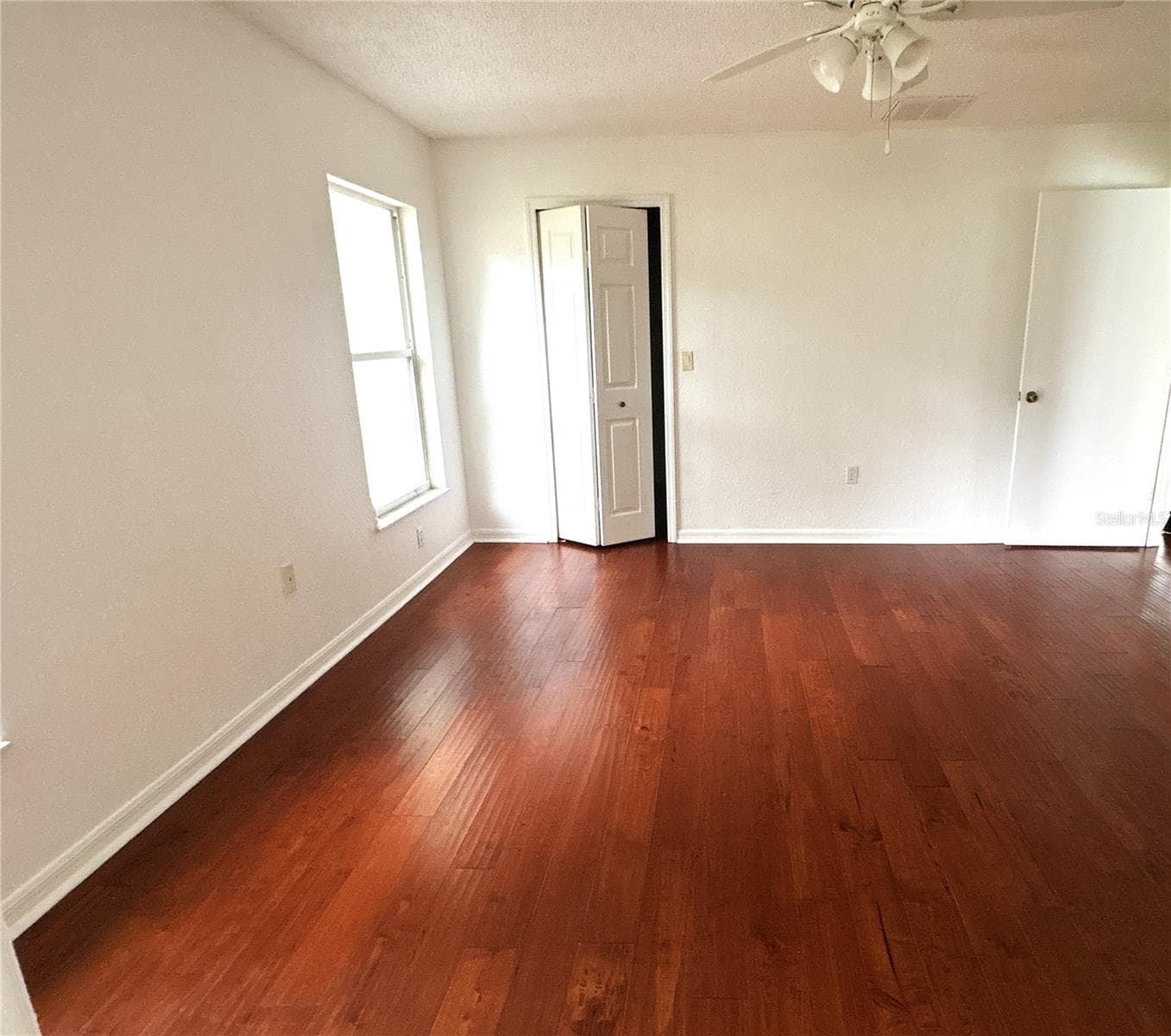 primary bedroom with walk in closet - 8919 N MENDOZA WAY, CITRUS SPRINGS