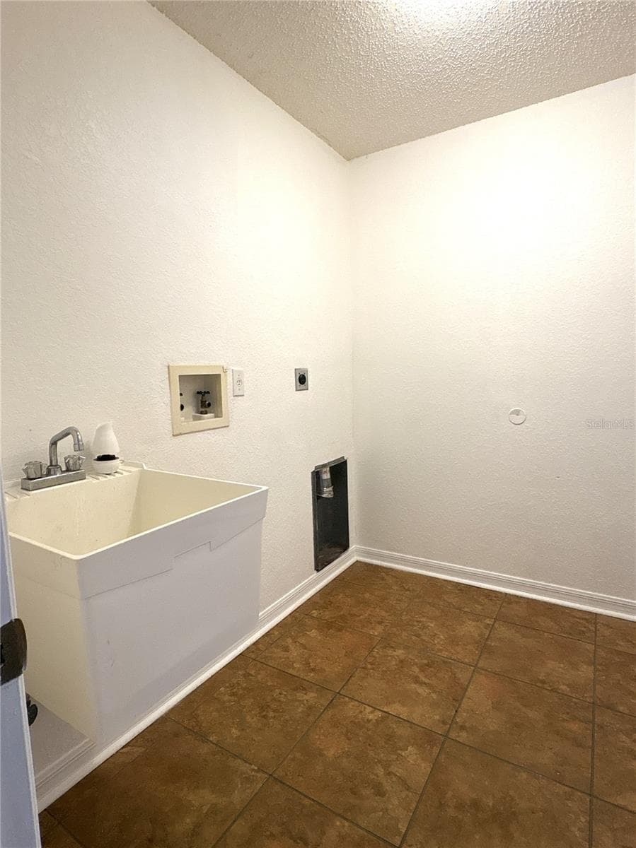 laundry room - 8919 N MENDOZA WAY, CITRUS SPRINGS