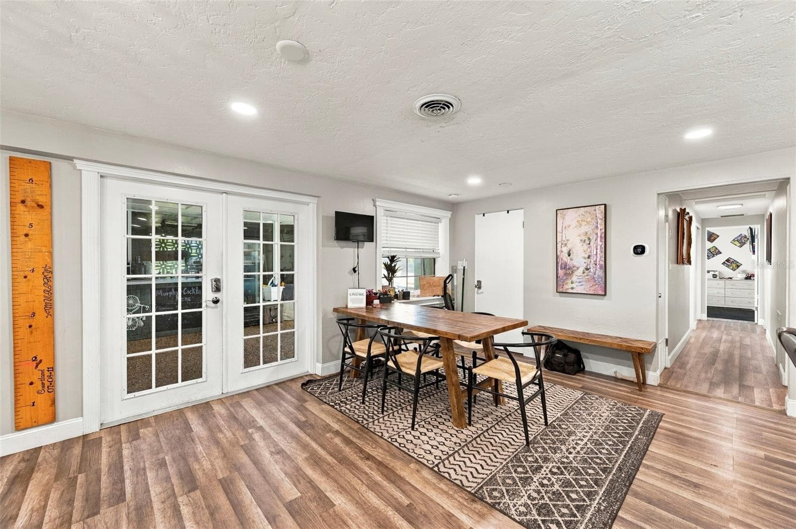 Single Family Residence at 5105 W COUNTRY CLUB DR, SARASOTA, photo 7 of 62