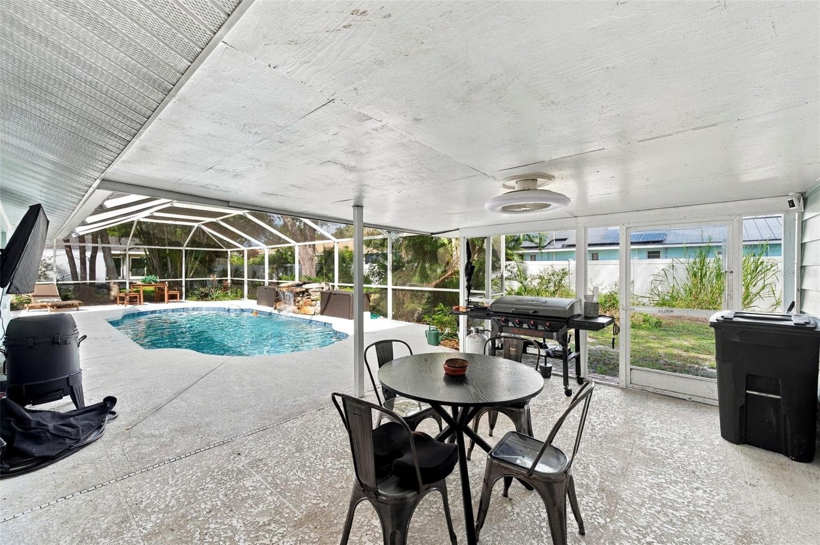 Single Family Residence at 5105 W COUNTRY CLUB DR, SARASOTA, photo 42 of 62