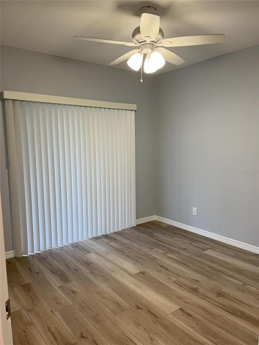 Single Family Residence at 3304 SUMMER ISLAND CT, VALRICO, photo 10 of 12