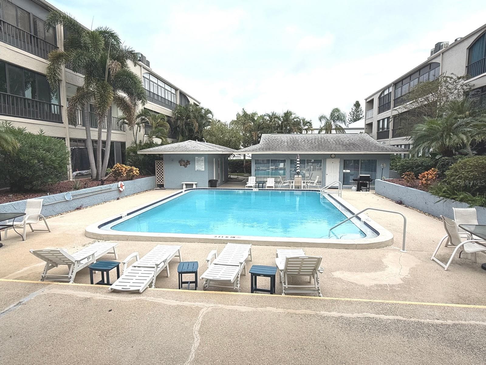 Amazing Pool with Clubhouse - 215 VALENCIA BLVD #309, BELLEAIR BLUFFS