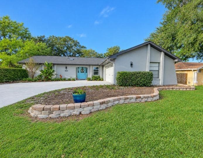 Single Family Residence at 11480 EXMORE ST, SPRING HILL, photo 2 of 24