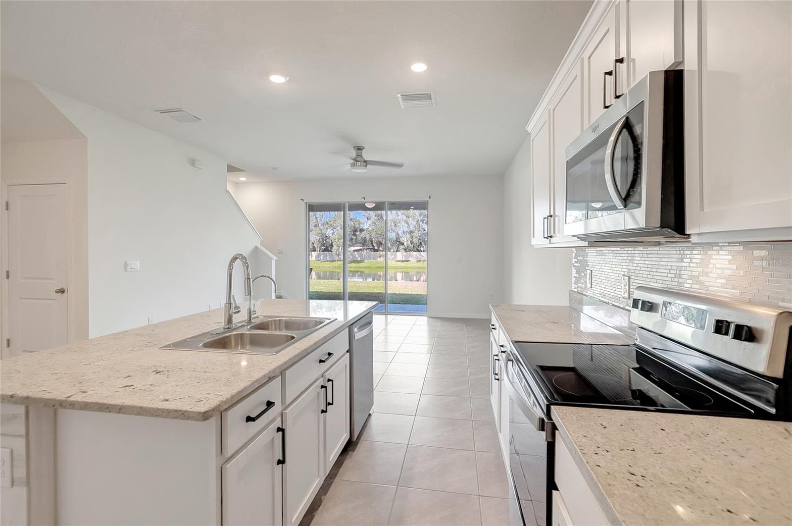 Townhouse at 34395 SORREL MINT DR, WESLEY CHAPEL, photo 13 of 48