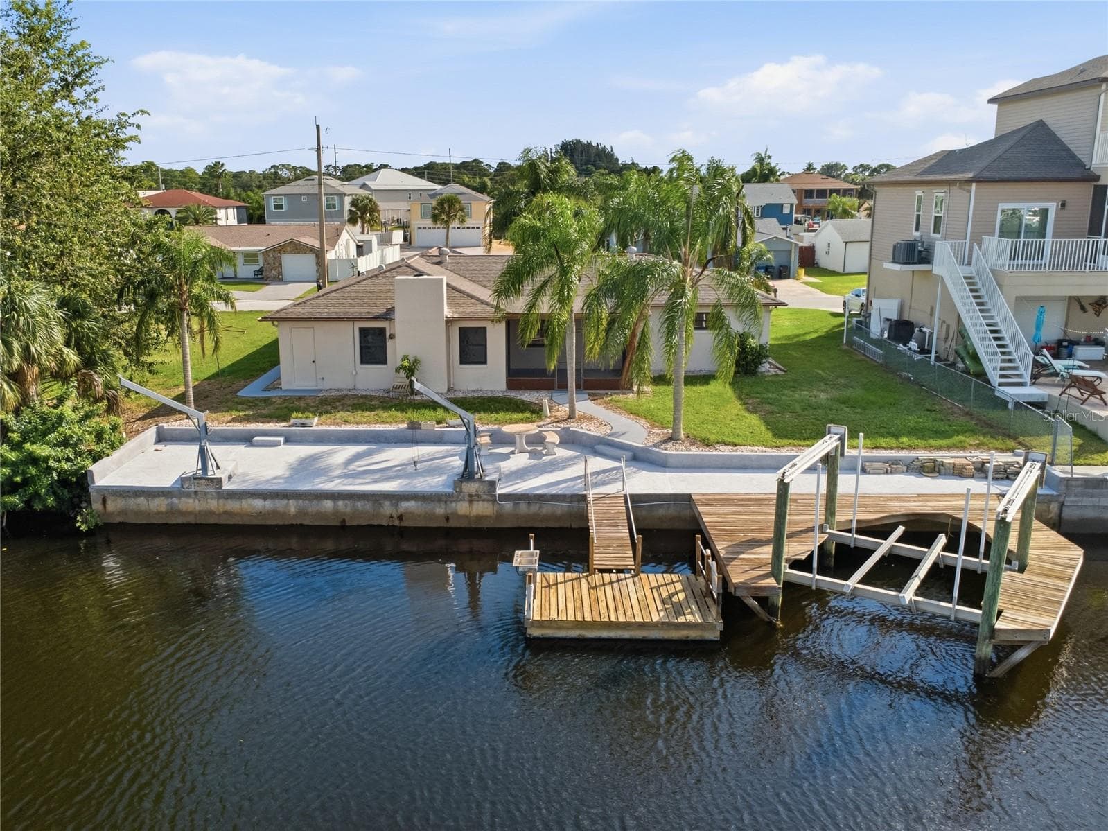 CANAL & BACK OF HOME - 7507 MAKO DR, HUDSON