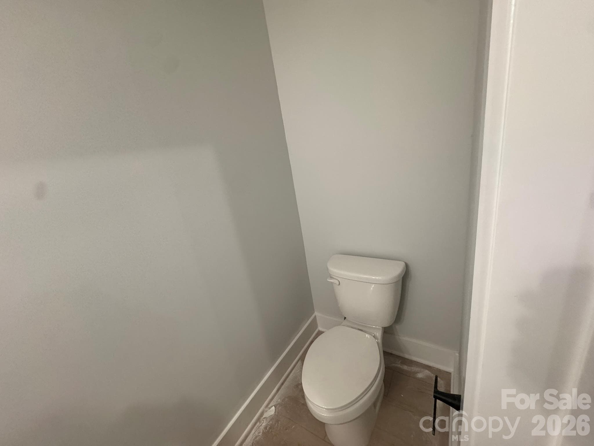 Powder Bath - 12311 Bryton Ridge Parkway, Huntersville
