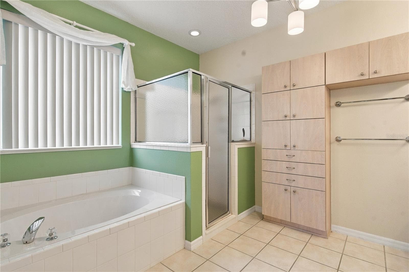 En suite bathroom - 6274 SAILBOAT AVE, TAVARES