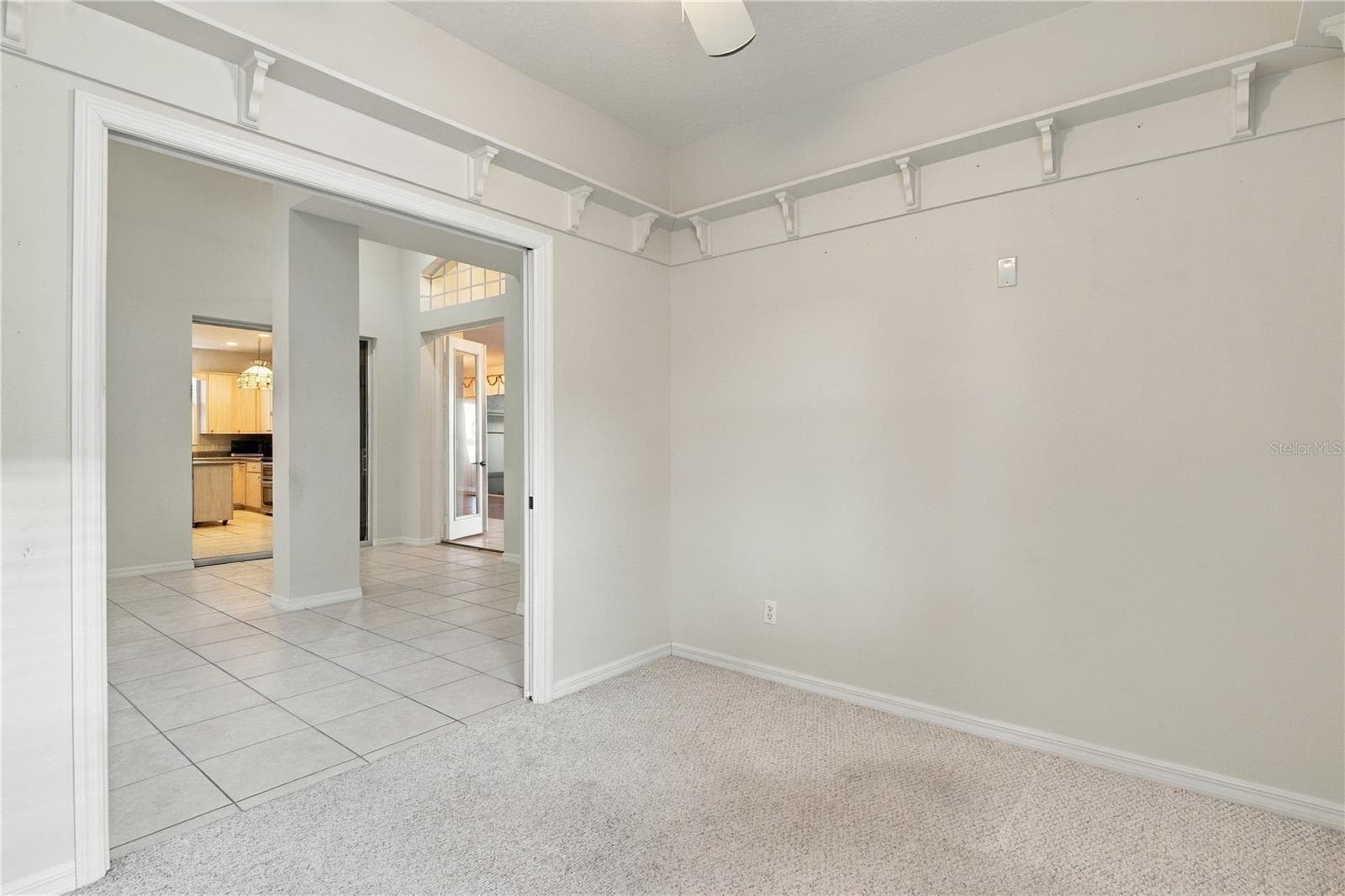 Office - 6274 SAILBOAT AVE, TAVARES