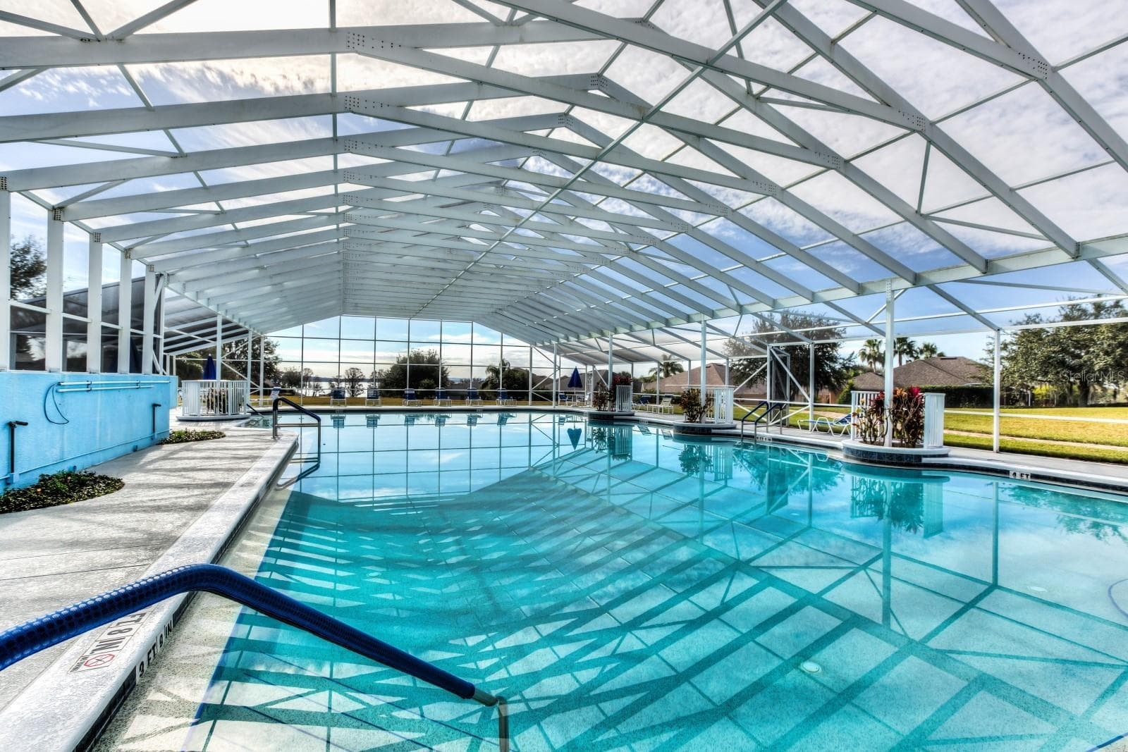 Community pool - 6274 SAILBOAT AVE, TAVARES