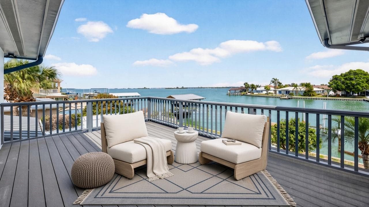Virtually Staged - 319 MIDWAY IS, CLEARWATER