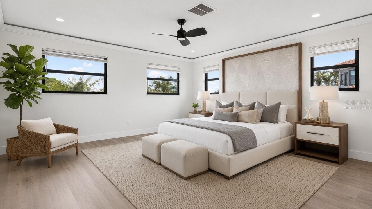 Virtually Staged - 319 MIDWAY IS, CLEARWATER