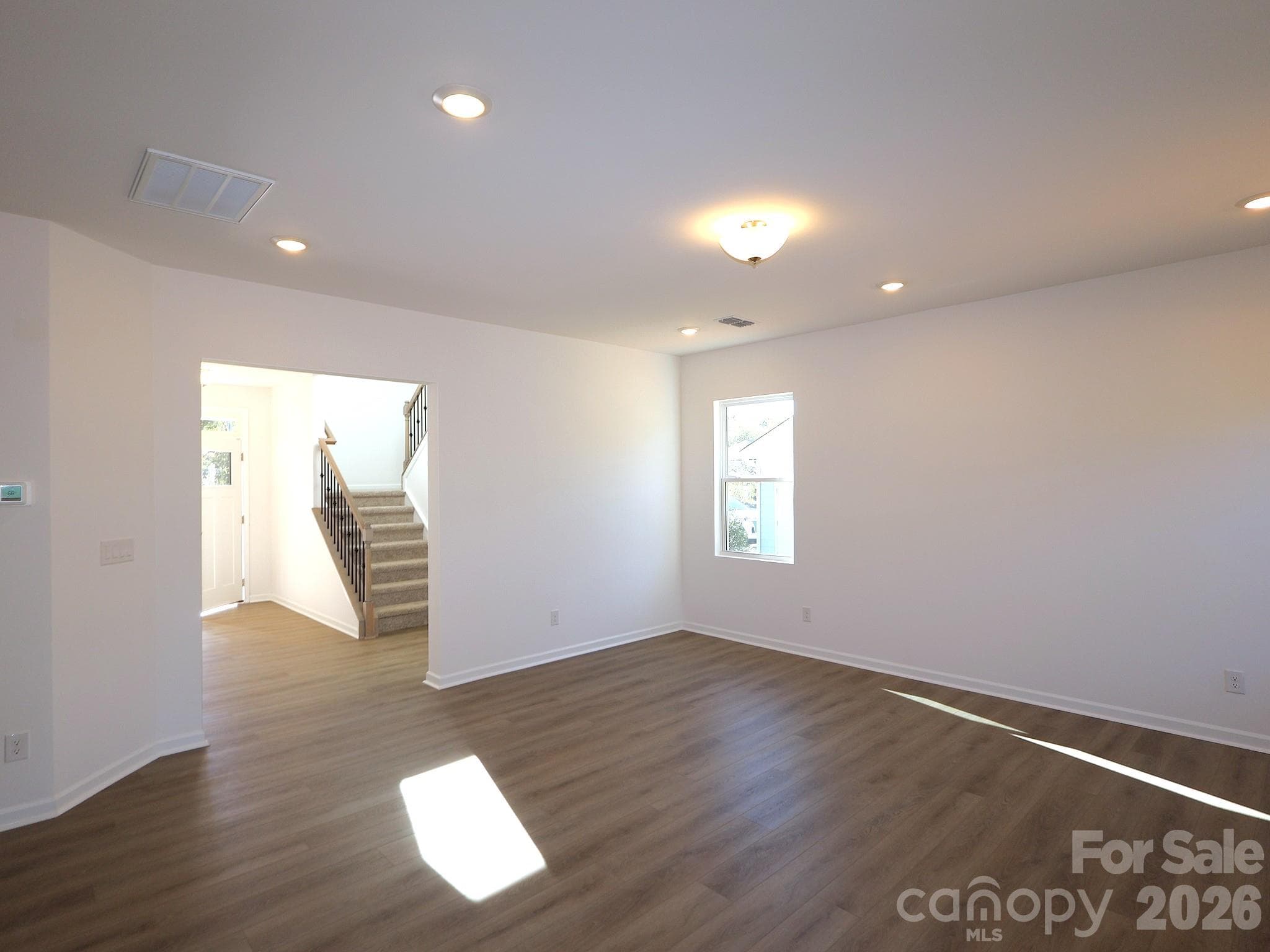 Family room - 246 Amber Glen Drive, Locust