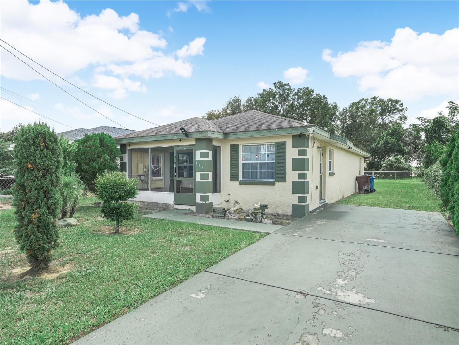 Single Family Residence at 215 DORSETT AVE, LAKE WALES, photo 2 of 22
