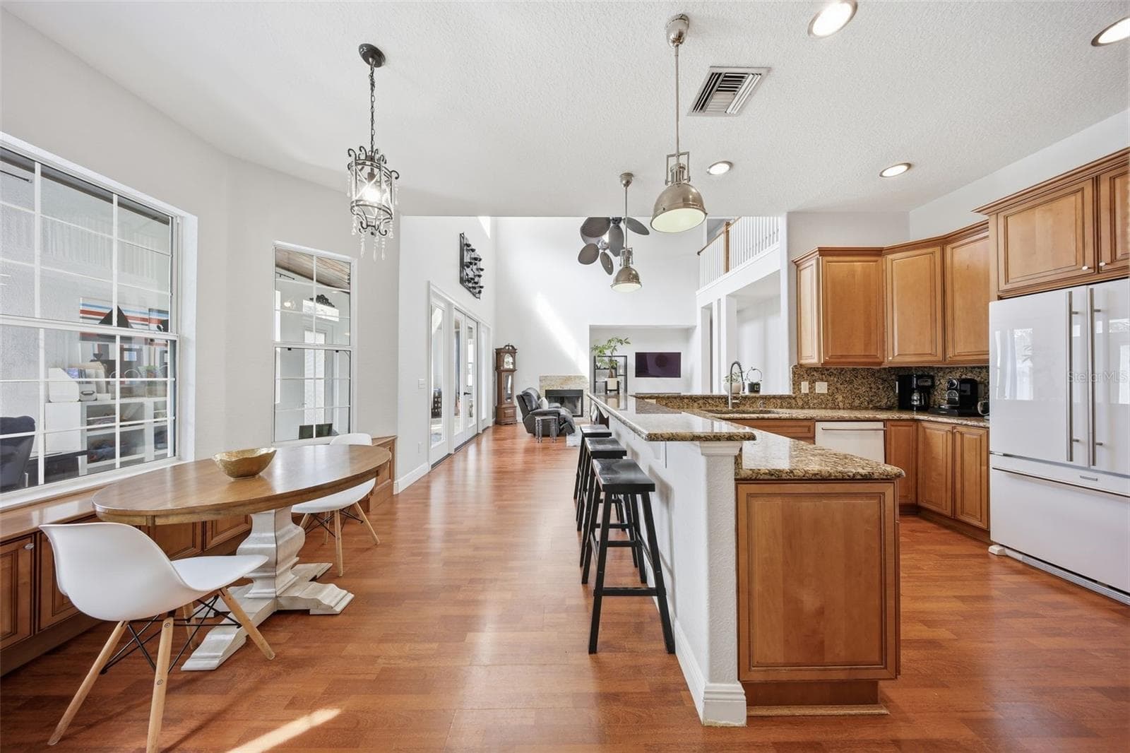 Single Family Residence at 816 E FULLERS CROSS RD, WINTER GARDEN, photo 13 of 47
