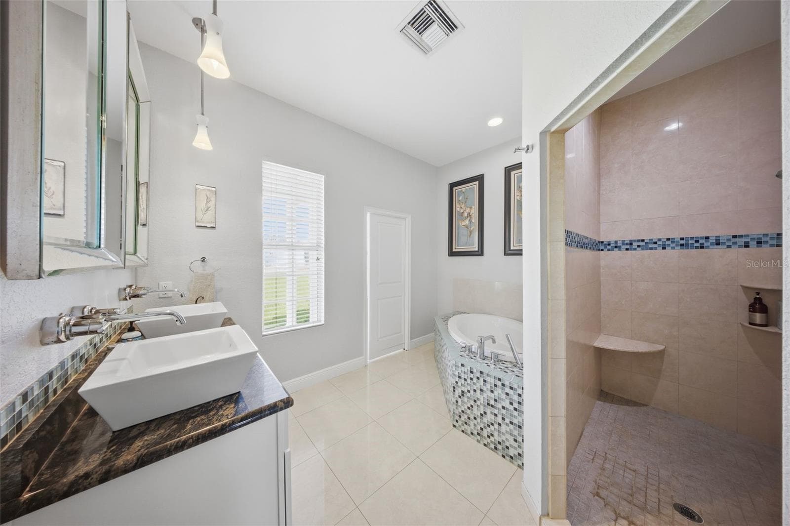 Single Family Residence at 816 E FULLERS CROSS RD, WINTER GARDEN, photo 19 of 47