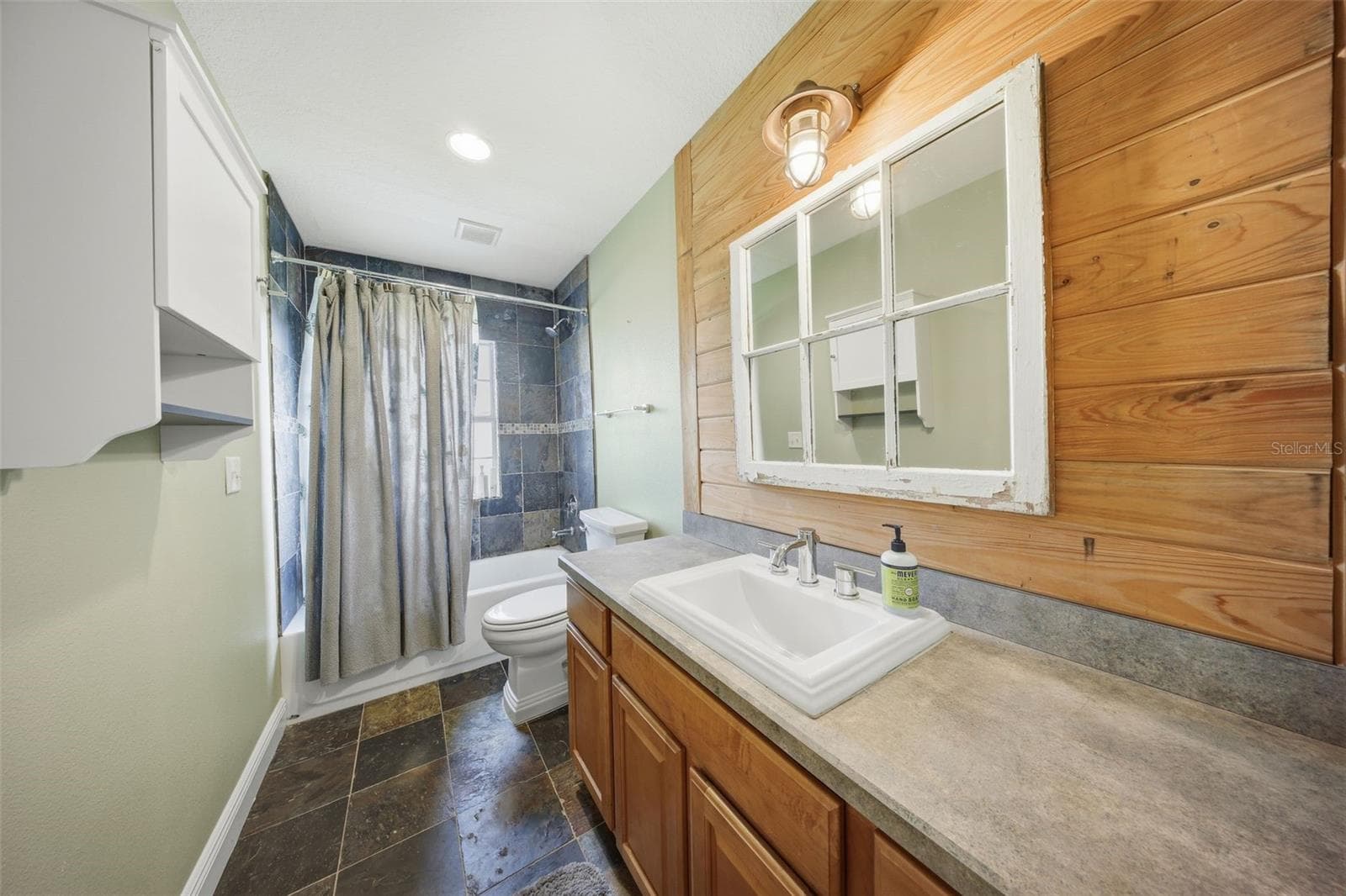Single Family Residence at 816 E FULLERS CROSS RD, WINTER GARDEN, photo 28 of 47