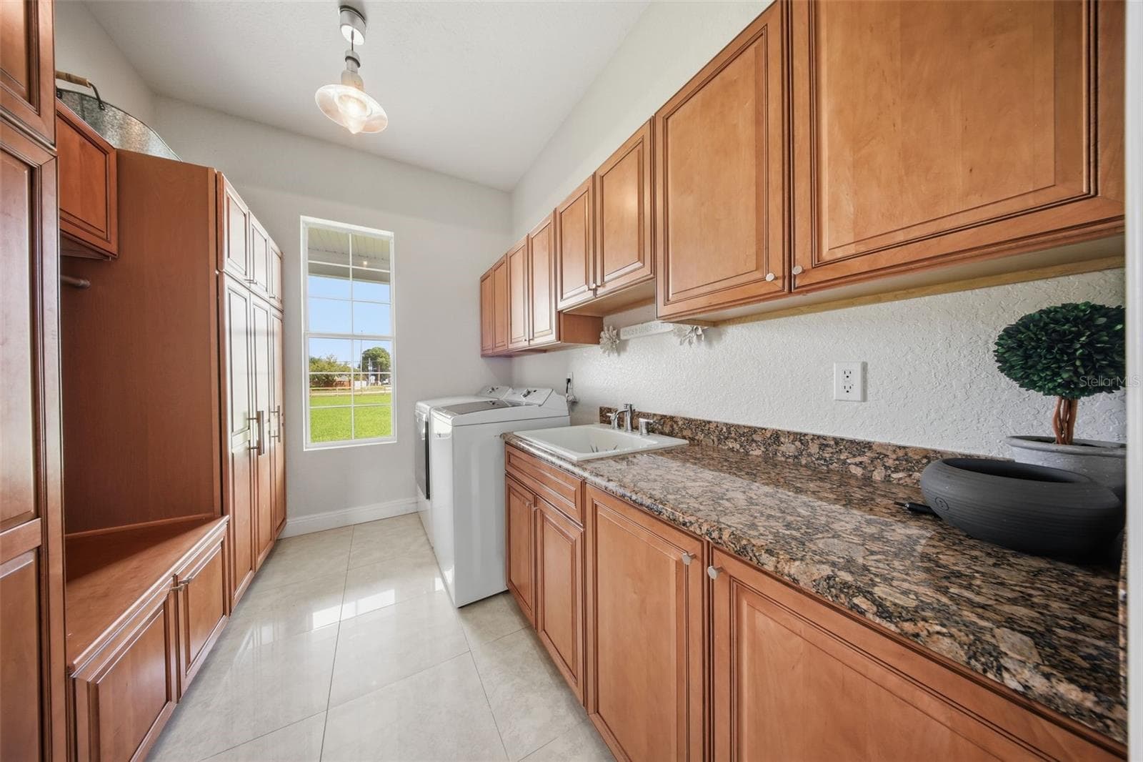 Single Family Residence at 816 E FULLERS CROSS RD, WINTER GARDEN, photo 38 of 47