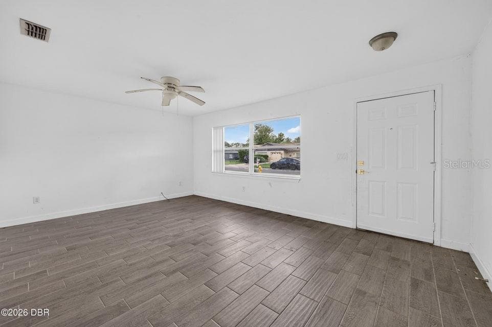 Living Room - 907 BOULDER DR, SOUTH DAYTONA
