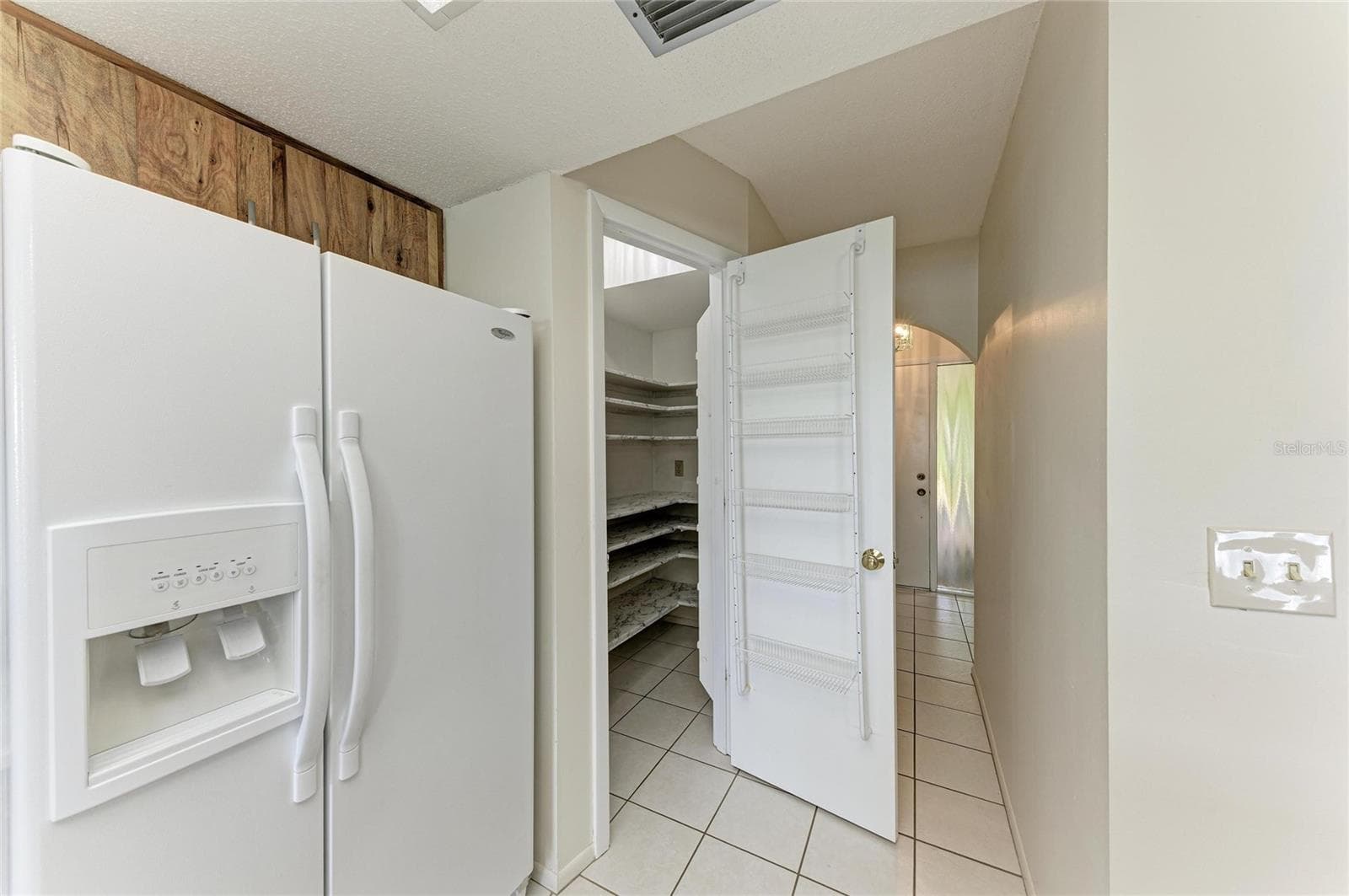 Single Family Residence at 1602 VIKKI CT, VENICE, photo 10 of 40