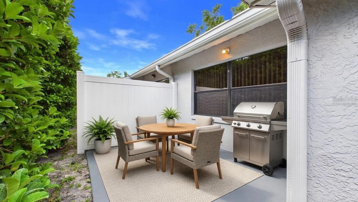 virtually staged patio - 1539 REBECCA LN, DUNEDIN